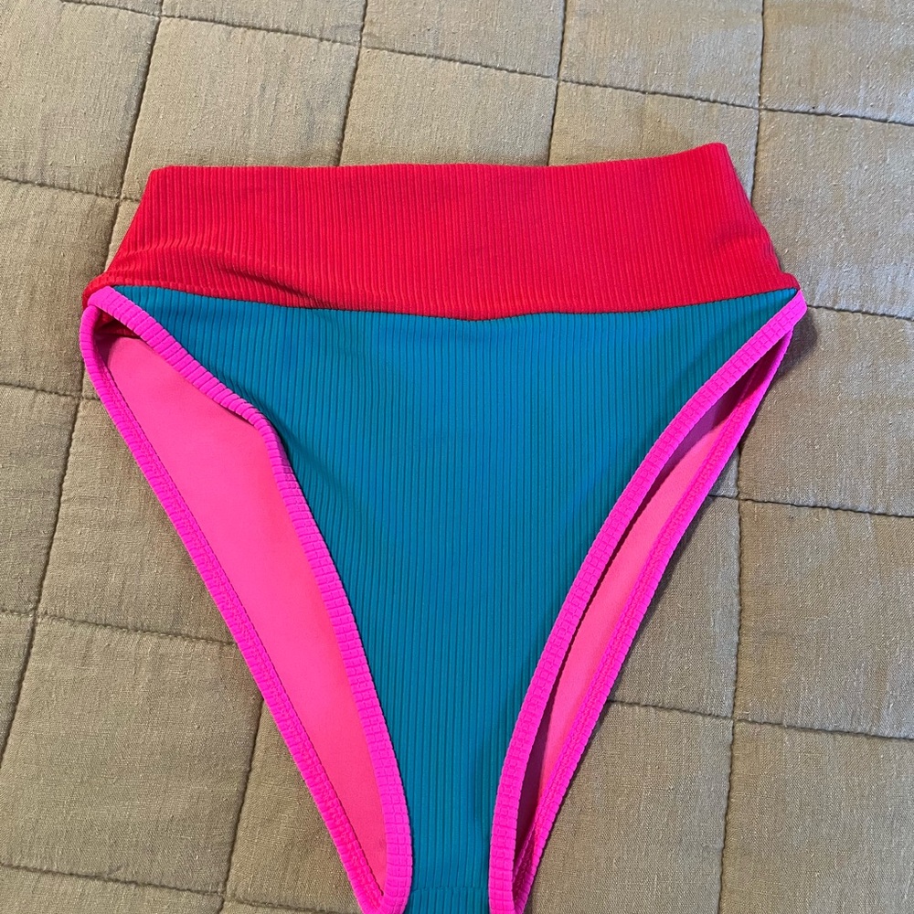 NWOT Beach Riot Emmy bottom | S